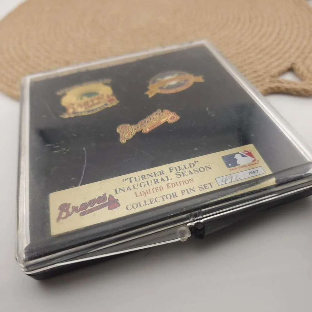 Braves Turner Field Inaugural Season Limited Edition Collector‎ Pin Set 492/1997